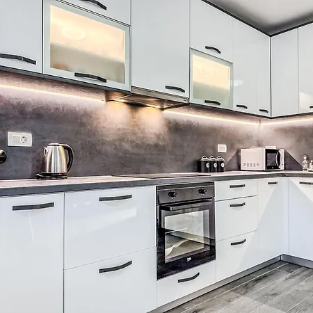 Sara By Interhome זאדאר