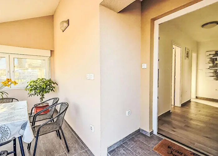 Sara By Interhome * זאדאר