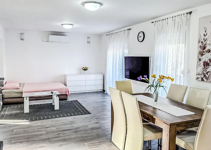 Sara By Interhome דירה