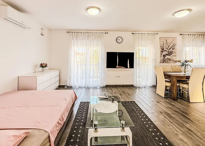 דירה Sara By Interhome